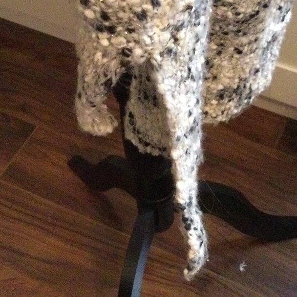 Soft sweater - Picture 2 of 5